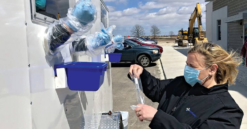 0003_0520_IOM_Back_office.jpg 0003_0520_IOM_Back_office.jpg